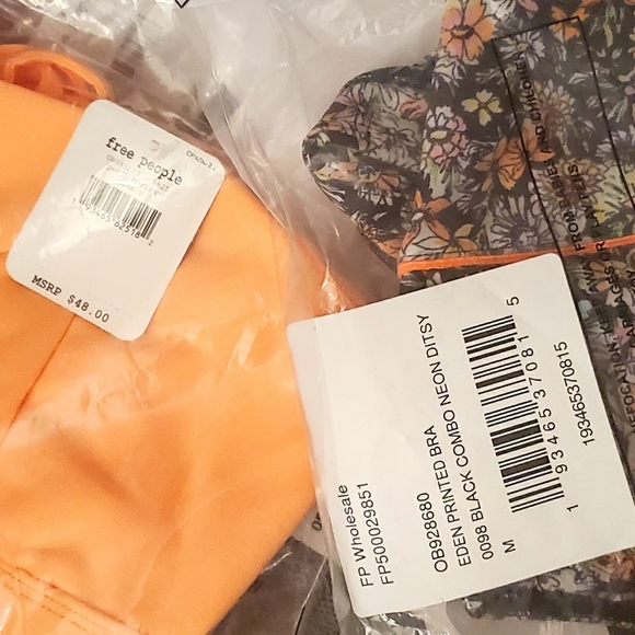 Free People Movement 10 Piece Reseller Box - Picture 2 of 5